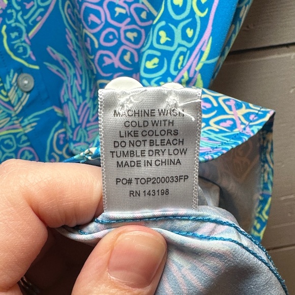 Chubbies Mens Blue Pineapple Hawaiian Performance Polo Shirt Medium - Picture 9 of 9